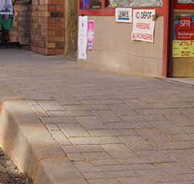 mise en accessibilité d'une entrée de commerce